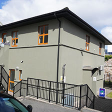 �X���C�j�[�E�����Q�[�W�E�Z���^�[